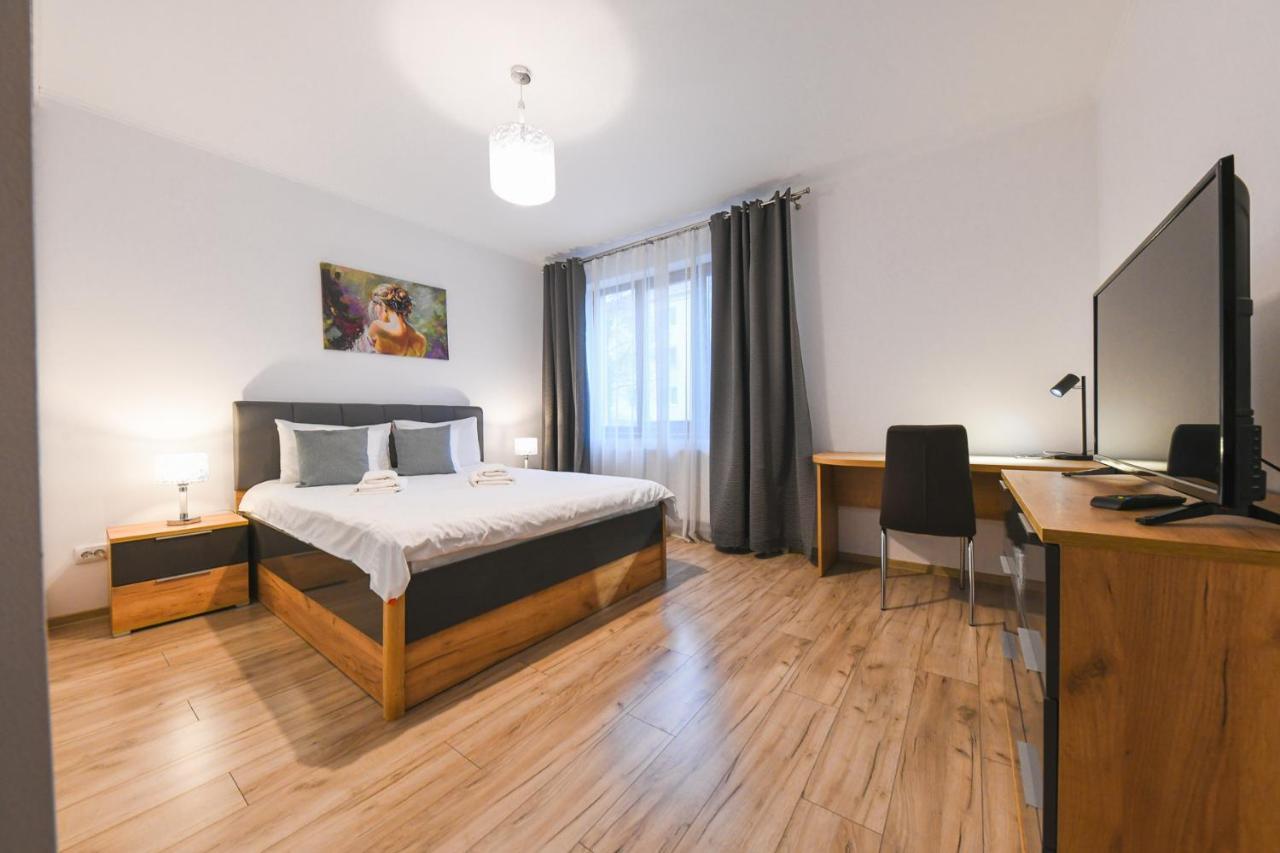 Spacious And Quiet 2 Bedroom Apartment Cluj-Napoca Exterior photo