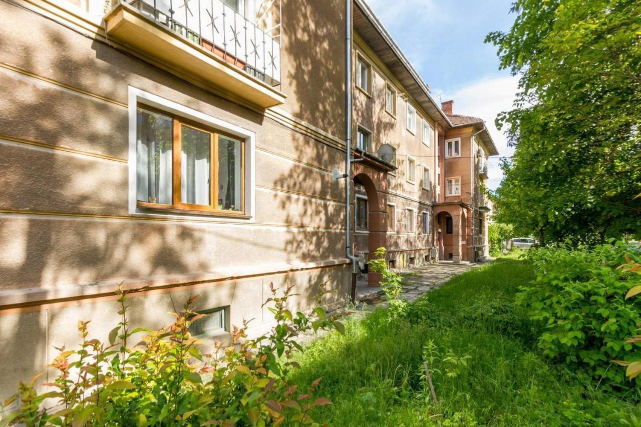 Spacious And Quiet 2 Bedroom Apartment Cluj-Napoca Exterior photo